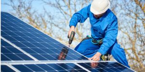 Installation Maintenance Panneaux Solaires Photovoltaïques à Relevant